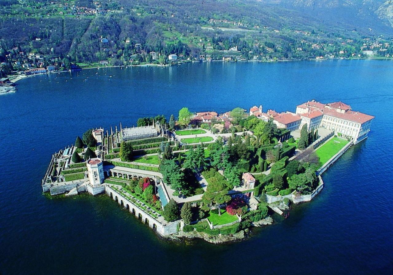 Casabella-Lago Maggiore Lesa Exterior photo